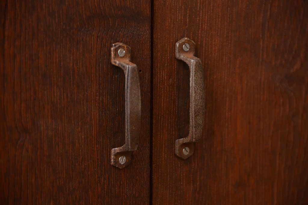 アンティーク家具　和製アンティーク　古い無垢材の木製戸棚