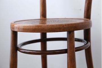 アンティーク家具　イギリスアンティーク　おしゃれなダブルループベントウッドチェア(トーネット・バルーンバック)(2)