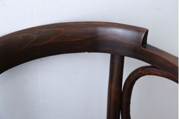 アンティーク家具　イギリスアンティーク　おしゃれなベントウッドアームチェア(トーネットチェア)