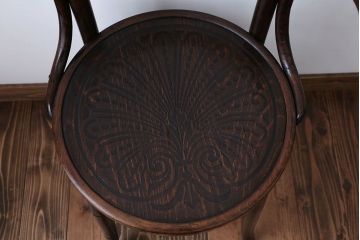 アンティーク家具　イギリスアンティーク　おしゃれなベントウッドアームチェア(トーネットチェア)