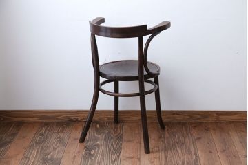 アンティーク家具　イギリスアンティーク　おしゃれなベントウッドアームチェア(トーネットチェア)