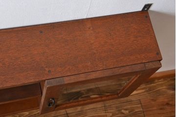 アンティーク家具　アンティーク　古い木製のお洒落な壁掛けキャビネット