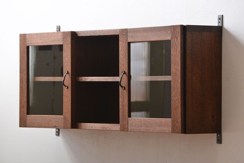 アンティーク家具　アンティーク　古い木製のお洒落な壁掛けキャビネット