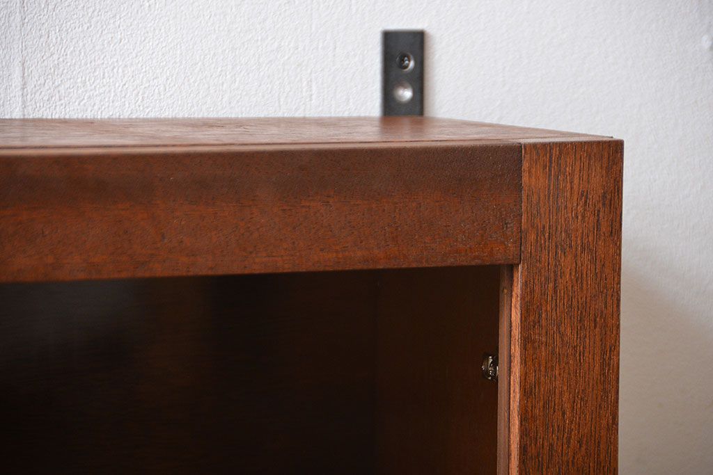 アンティーク家具　アンティーク　古い木製のお洒落な壁掛けキャビネット