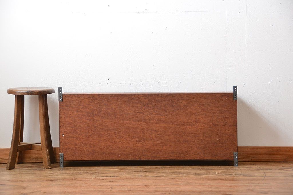 アンティーク家具　アンティーク　古い木製のお洒落な壁掛けキャビネット