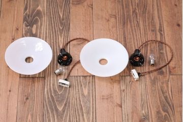和製アンティーク　昭和レトロな白いガラス平笠照明2個セット(4)