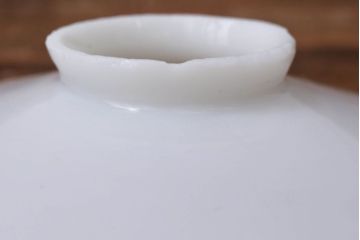 和製アンティーク　昭和レトロな白いガラス平笠照明2個セット(4)