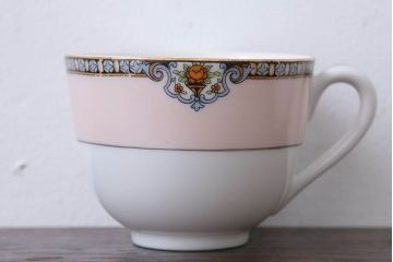 アンティーク雑貨　アンティーク　オールドノリタケ・カップ&ソーサー6客とプレート1枚セット