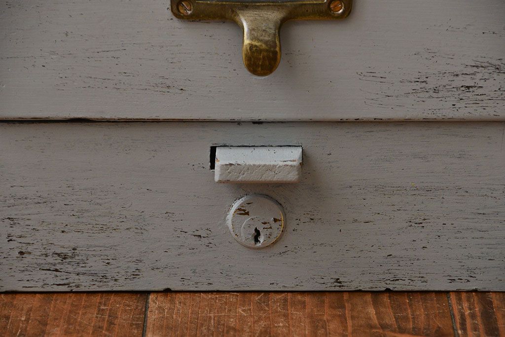 アンティーク家具　アンティークペイント　ネームプレート付き小引き出し