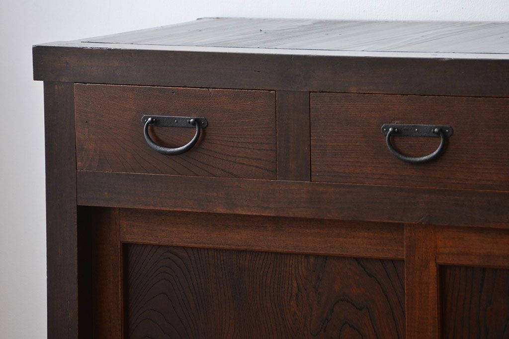 アンティーク家具　古民具・骨董　古い木製の大きな半箪笥(帳場箪笥)