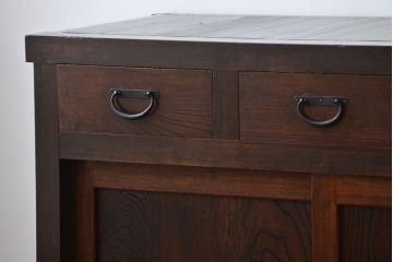 アンティーク家具　古民具・骨董　古い木製の大きな半箪笥(帳場箪笥)