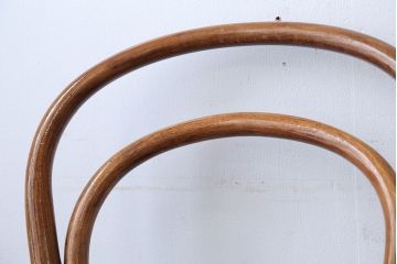 アンティーク家具　 イギリスアンティーク　おしゃれなダブルループベントウッドチェア2脚セット(トーネット・バルーンバック)(2)