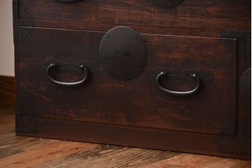 アンティーク家具　和製アンティーク　古い木の味わい深い時代箪笥ローボード(2)