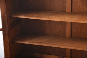 アンティーク家具　和製アンティーク　古い木製の彫刻が美しい大きな高級本箱(2)