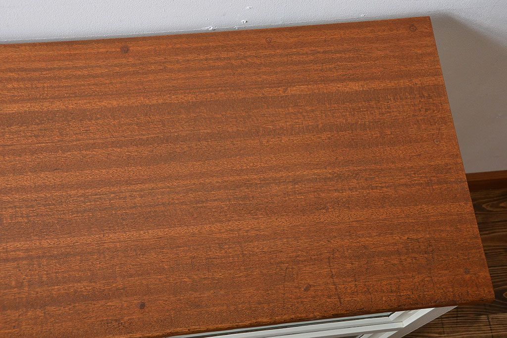 アンティーク家具　アンティーク　モールガラス入り!脚付きペイントキッチンサイドボード