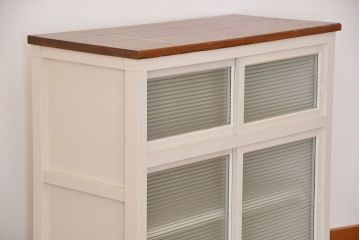 アンティーク家具　アンティーク　モールガラス入り!脚付きペイントキッチンサイドボード