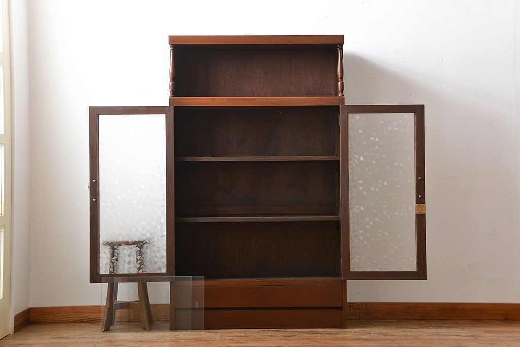 レトロ家具　昭和レトロ　おしゃれな古い木製のアンティーク本箱