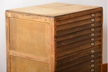 レトロ家具　昭和レトロ　ネームプレート付き!古い文房具店の木製引き出し