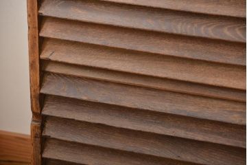 レトロ家具　昭和レトロ　ネームプレート付き!古い文房具店の木製引き出し