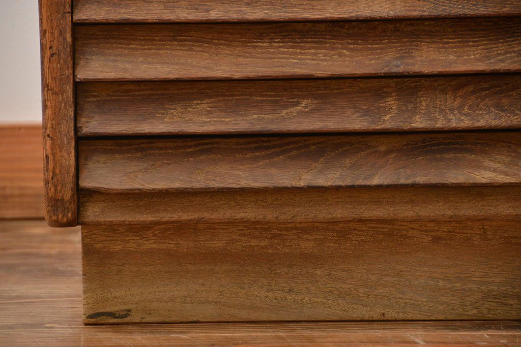 レトロ家具　昭和レトロ　ネームプレート付き!古い文房具店の木製引き出し