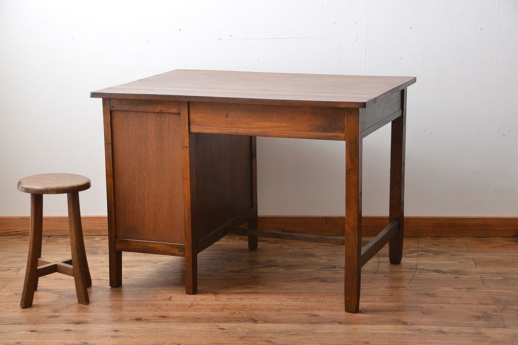 アンティーク家具　和製アンティーク　古いナラ材のシンプルなデスク(片袖机)