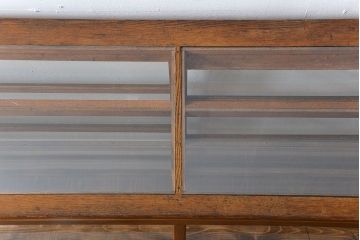 レトロ家具　アンティーク　古いナラ材のレトロでおしゃれなガラスケース(ショーケース)