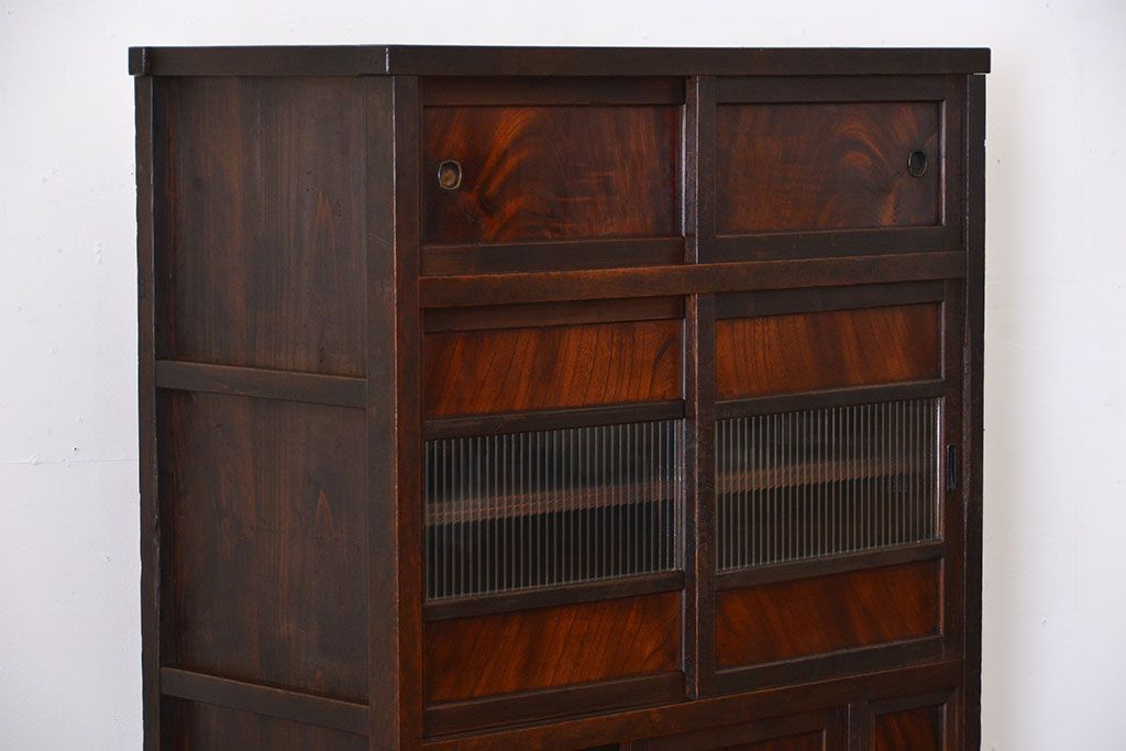 アンティーク家具　和製アンティーク　古い木の味わい深い収納棚