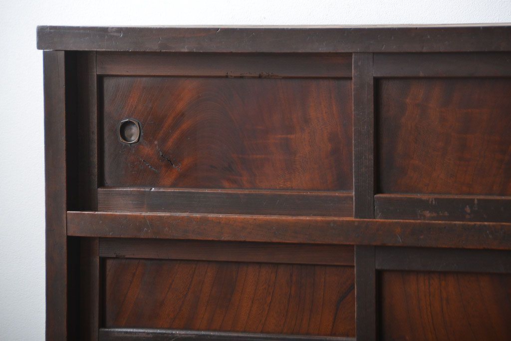 アンティーク家具　和製アンティーク　古い木の味わい深い収納棚