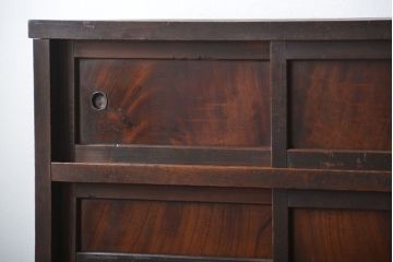 アンティーク家具　和製アンティーク　古い木の味わい深い収納棚
