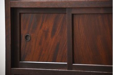 アンティーク家具　和製アンティーク　古い木の味わい深い収納棚
