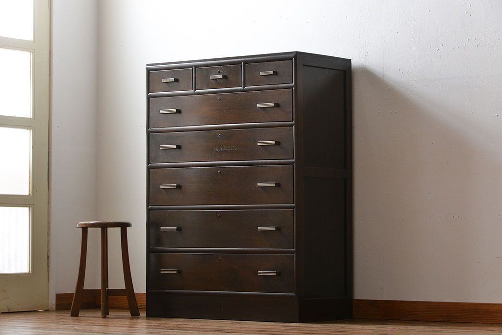 アンティーク家具　和製アンティーク　古い木製のシンプルでおしゃれなチェスト