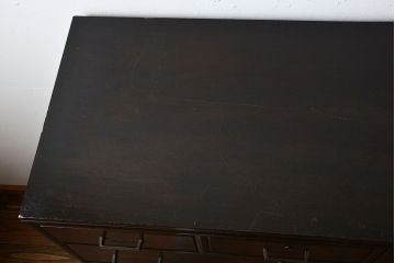 アンティーク家具　和製アンティーク　古い木製のシンプルでおしゃれなチェスト