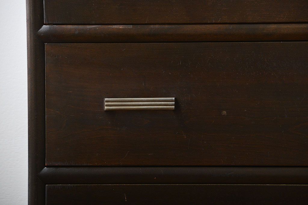 アンティーク家具　和製アンティーク　古い木製のシンプルでおしゃれなチェスト