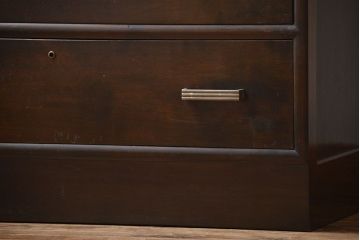 アンティーク家具　和製アンティーク　古い木製のシンプルでおしゃれなチェスト
