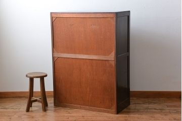 アンティーク家具　和製アンティーク　古い木製のシンプルでおしゃれなチェスト