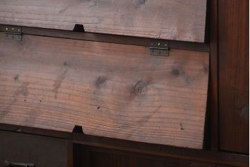 アンティーク家具　和製アンティーク　引き戸・引き出し付き!変わり型木製パタパタ下駄箱