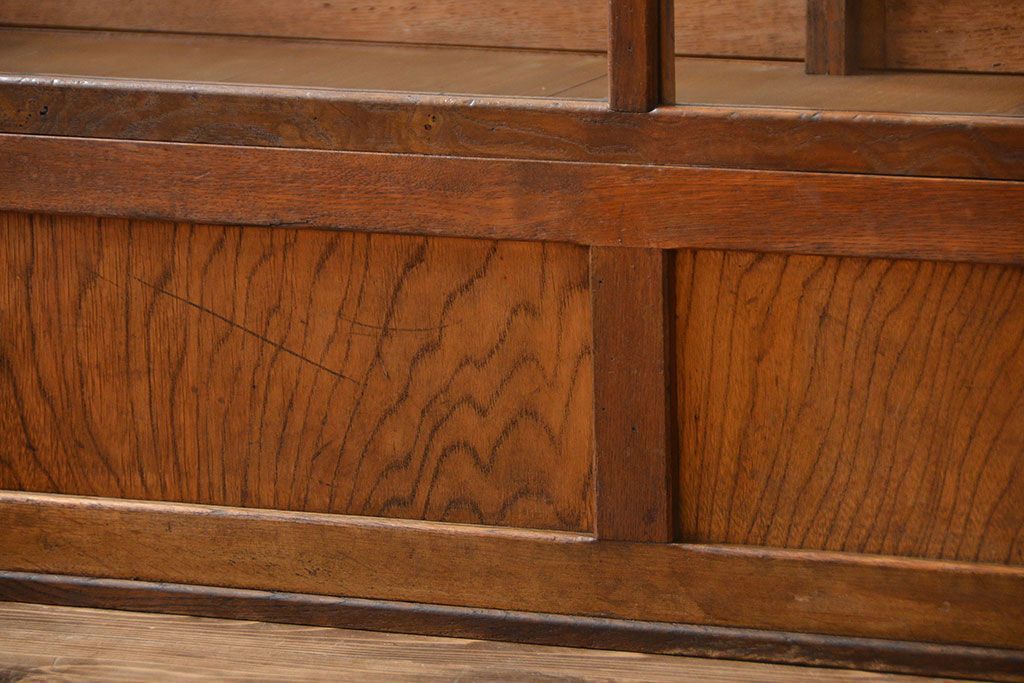 レトロ家具　昭和レトロ　引き出し付き!古い木製の上質なガラスケース(ショーケース)