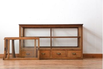 レトロ家具　昭和レトロ　引き出し付き!古い木製の上質なガラスケース(ショーケース)