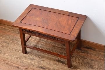 アンティーク雑貨　古民具・骨董　龍の彫刻が美しい古い欅材のサイドテーブル