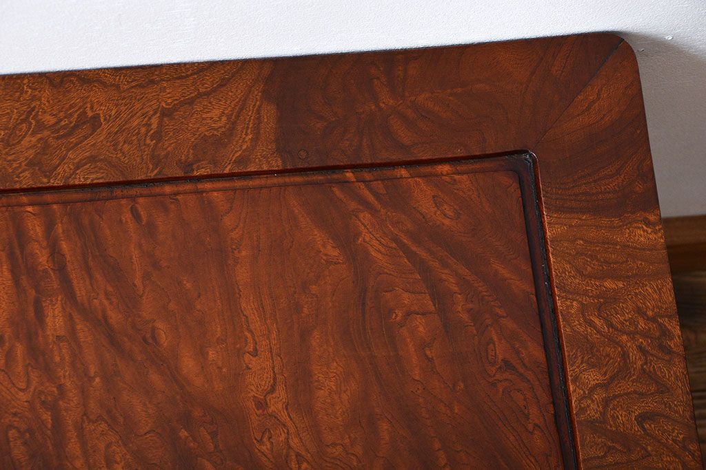 アンティーク雑貨　古民具・骨董　龍の彫刻が美しい古い欅材のサイドテーブル