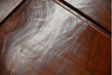 アンティーク雑貨　古民具・骨董　龍の彫刻が美しい古い欅材のサイドテーブル