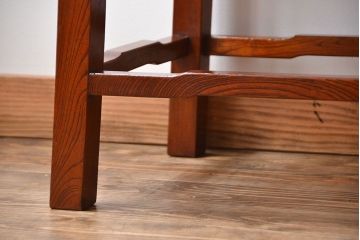 アンティーク雑貨　古民具・骨董　龍の彫刻が美しい古い欅材のサイドテーブル