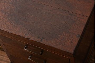 レトロ家具　昭和レトロ　4杯引き出し付き!古い木製のかわいい文机