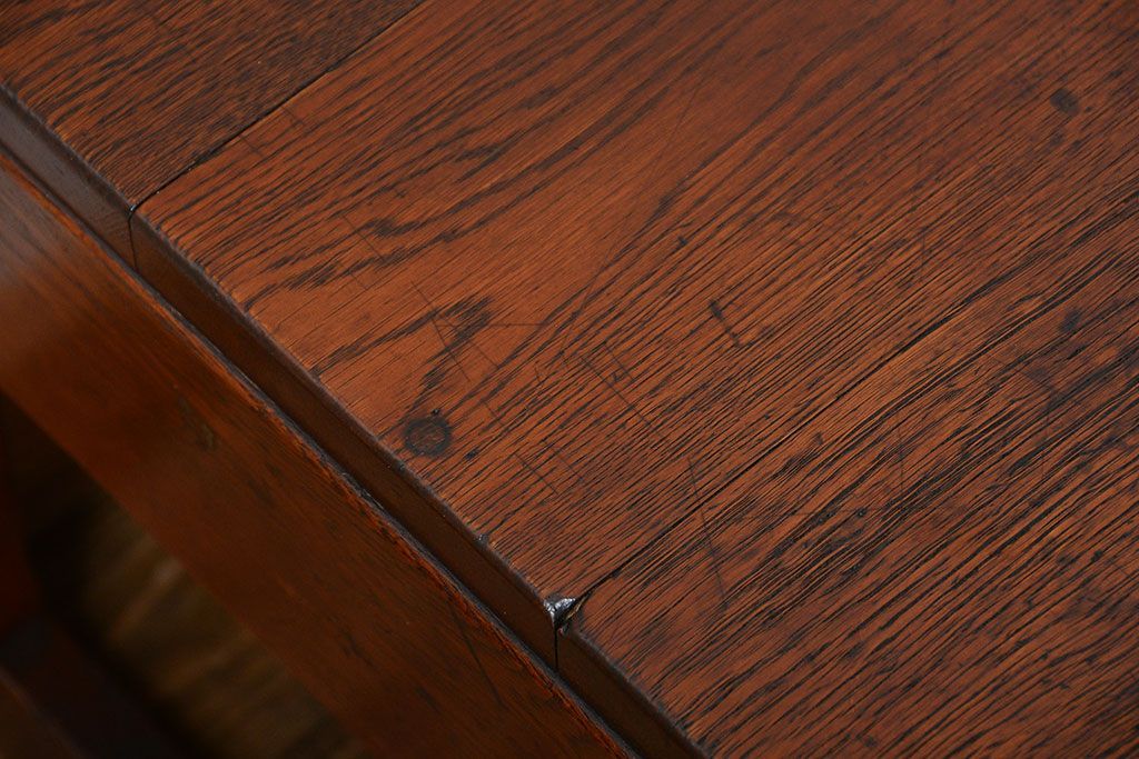 レトロ家具　昭和レトロ　4杯引き出し付き!古い木製のかわいい文机