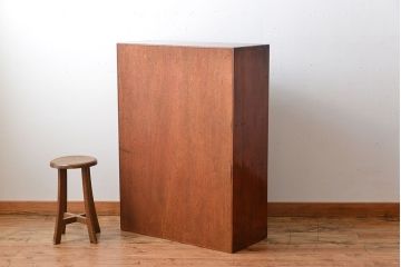 アンティーク家具　和製アンティーク　変わり型ガラス引き戸収納棚