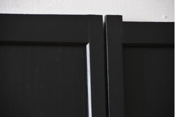 古民具・骨董　モールガラス入り!モダンなブラックペイント帯戸4枚セット(ガラス帯戸)