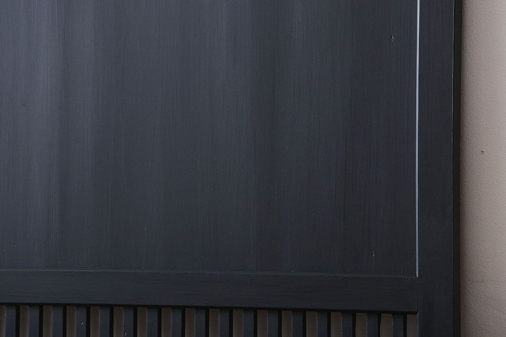 古民具・骨董　モダンなブラックペイント格子帯戸2枚セット