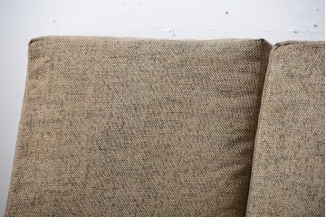 アンティーク家具　アンティーク　シンプルでおしゃれな木製フレームの3人掛けソファ