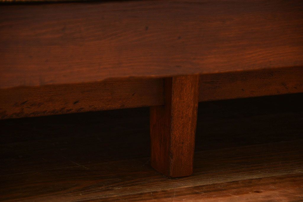 アンティーク家具　アンティーク　シンプルでおしゃれな木製フレームの3人掛けソファ