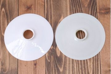 和製アンティーク　昭和レトロな白いガラス平笠照明2個セット(1)